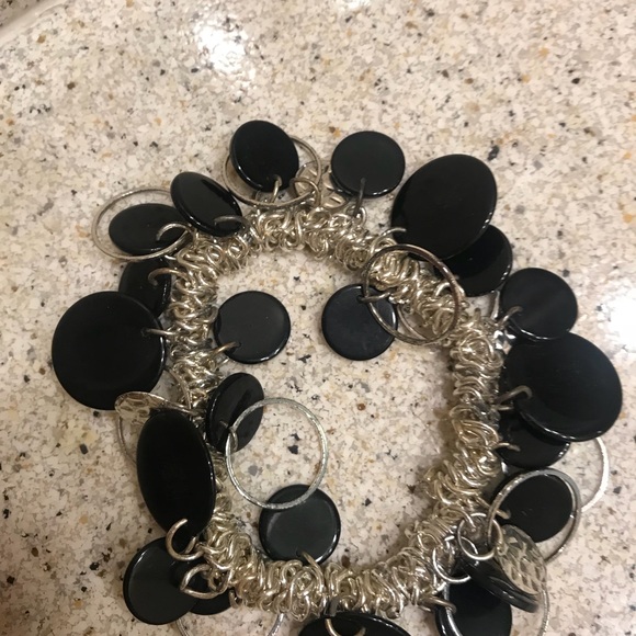 ⚡️FINAL PRICE⚡️ Black & silver bracelet or hair tie - Picture 4 of 4